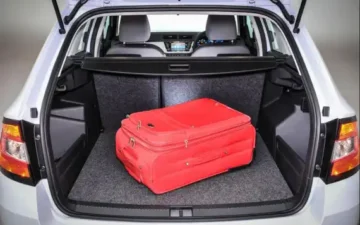 Rent Škoda Fabia SW 